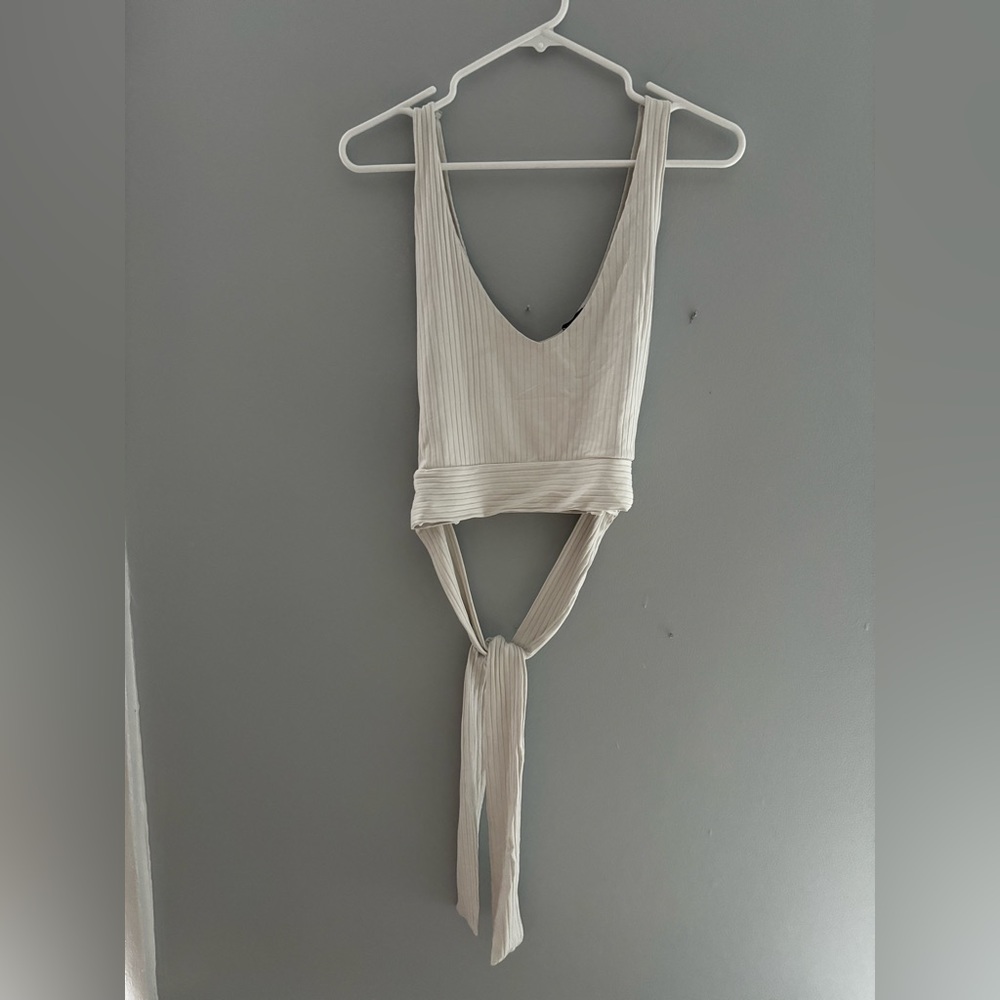 ZARA White Cropped Sleeveless Top